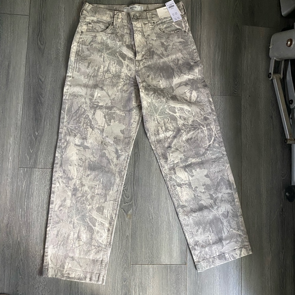 Hollister Gray Abstract Print Jeans